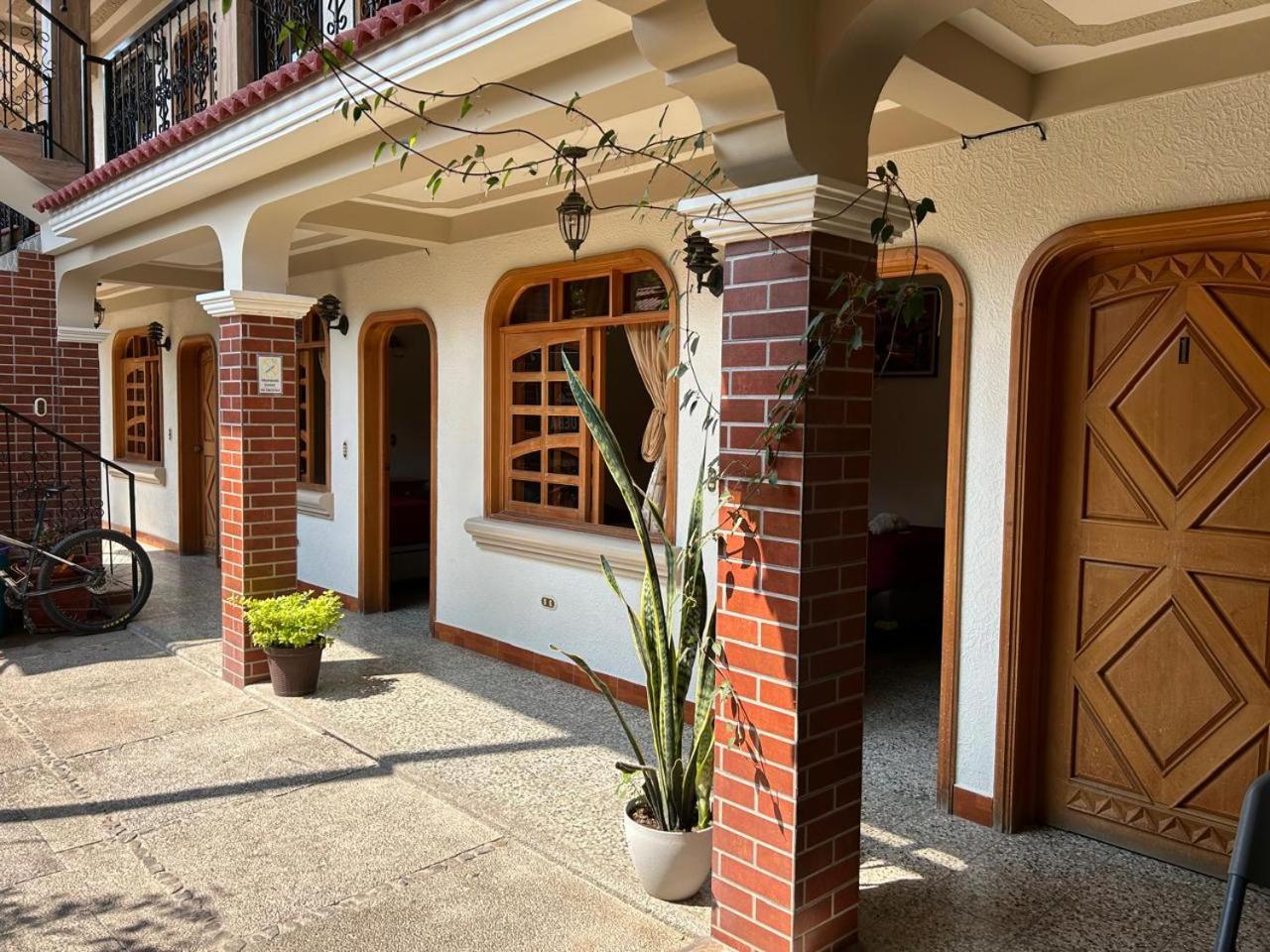 Posada Don Miguel Panajachel Luaran gambar
